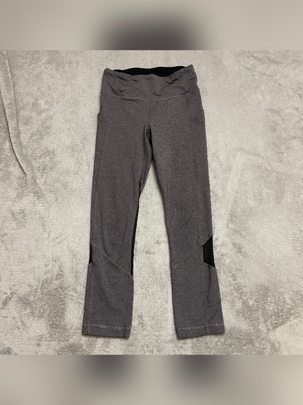 Lululemon Pace Rival Crop 22" Heathered Gray Black Mesh Panels Size 2 W6AVLS